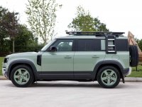 LAND ROVER DEFENDER 110